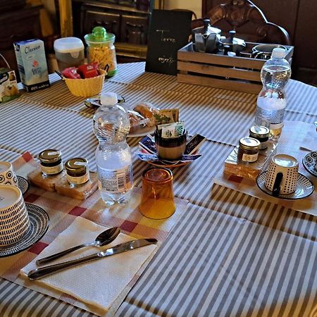 Agriturismo Abbazia Sette Frati A Casa Di Sara Pietrafitta  外观 照片